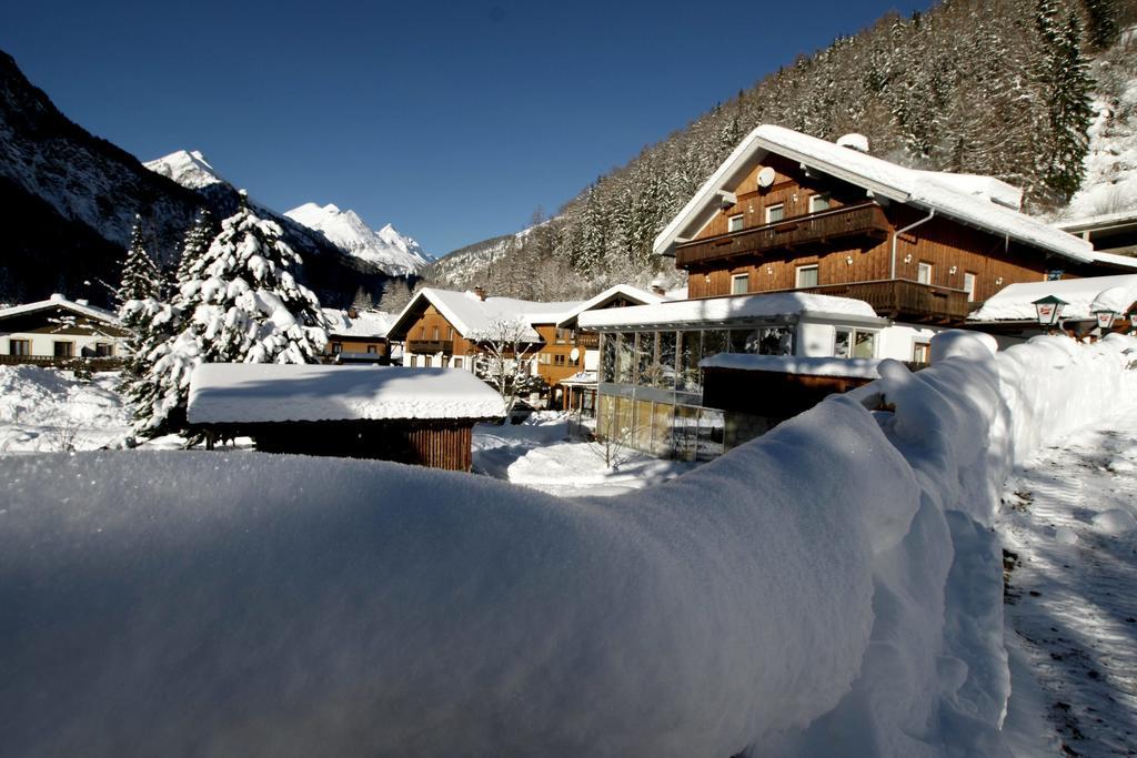 Landhaus Alpenrose - Feriendomizile Pichler Heiligenblut Exterior foto